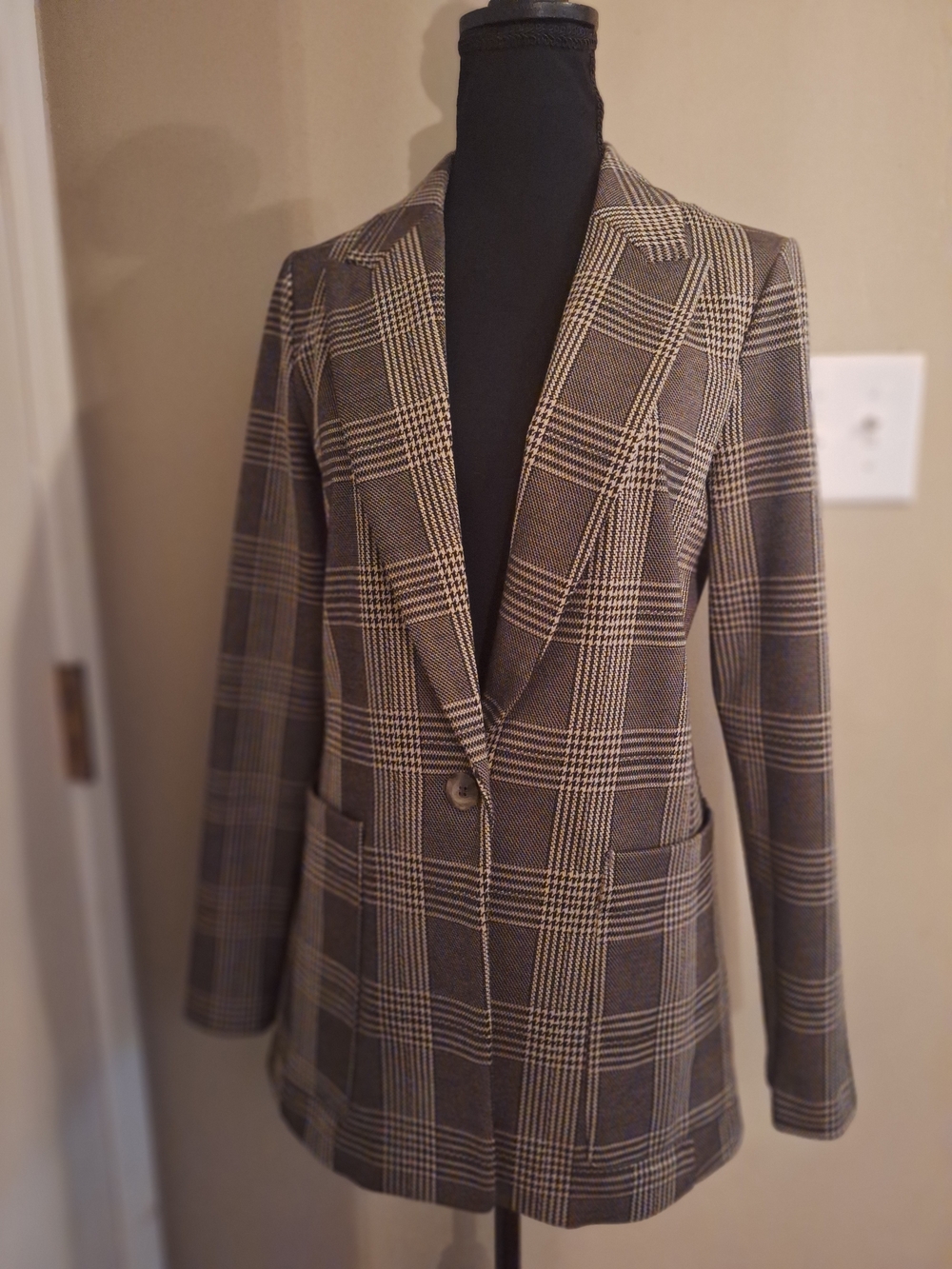H&M Gray Brown and Cream Plaid Blazer Sz 4